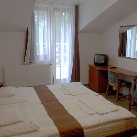 Fenyves Hotel בקשצ'אבה מראה חיצוני תמונה