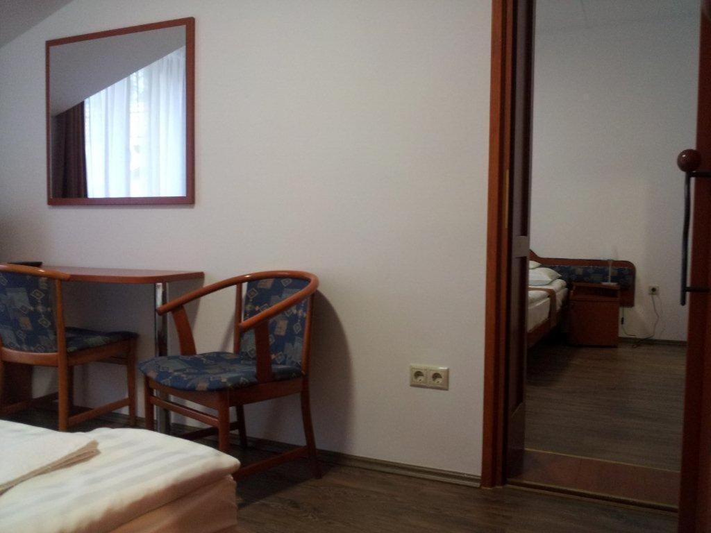 Fenyves Hotel בקשצ'אבה מראה חיצוני תמונה